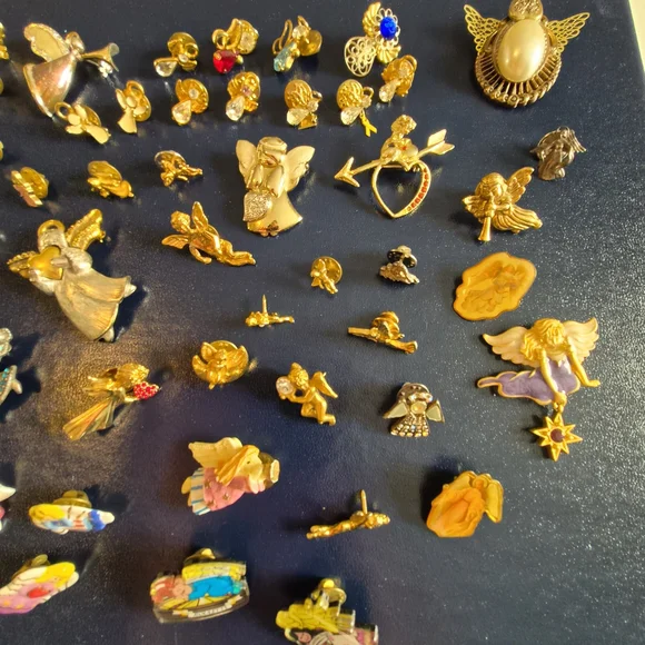 Assorted Angel Brooches and Pins - Picture 3 of 7